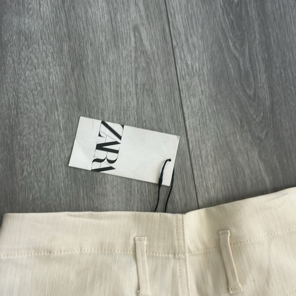 Zara Womans Light Tan Crean Wife Leg Jeans - Picture 8 of 8